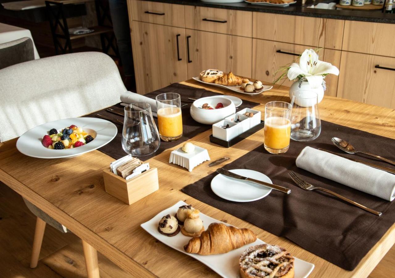 ホテル Aura Relais ウルビーノ エクステリア 写真