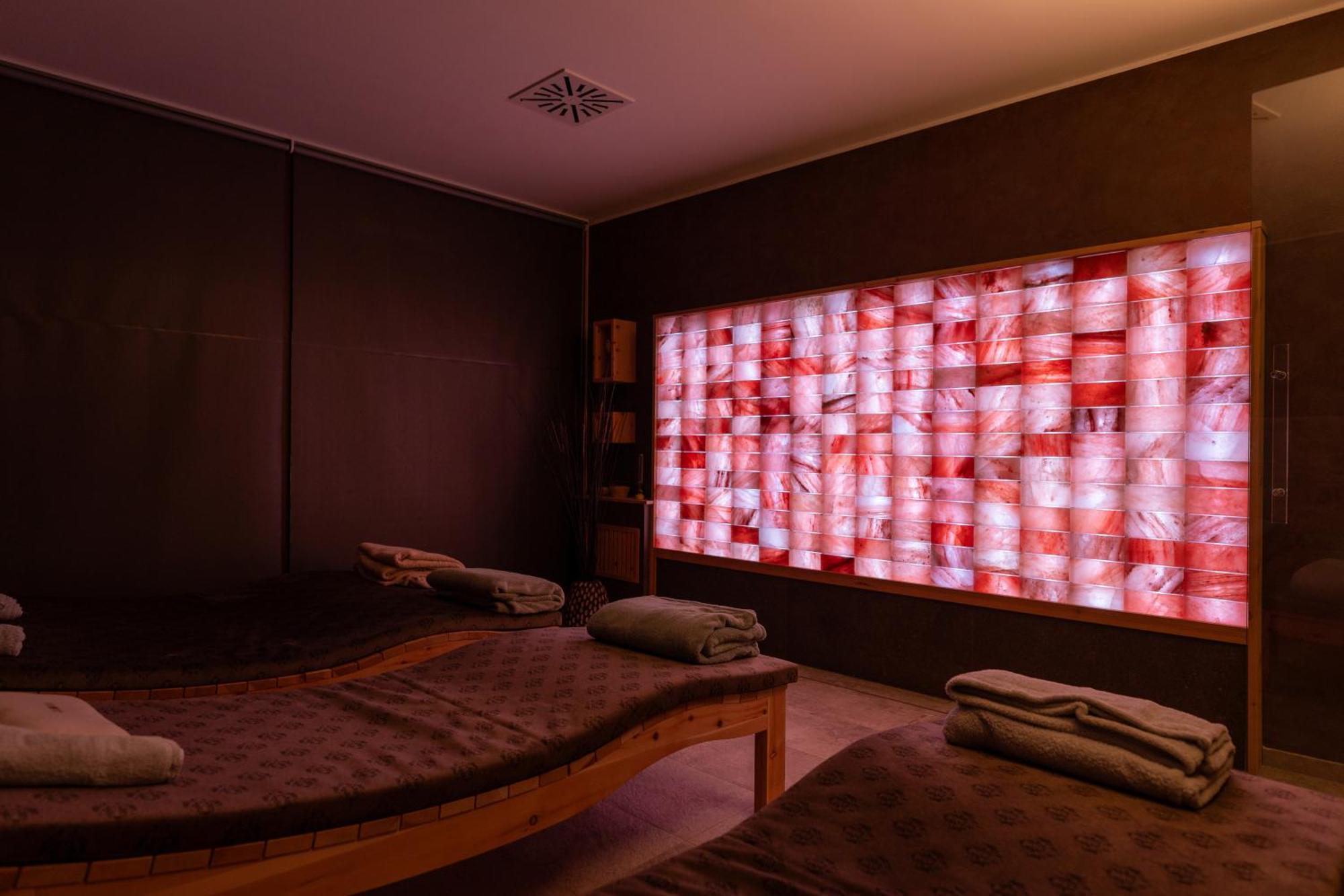 ホテル Aura Relais ウルビーノ エクステリア 写真