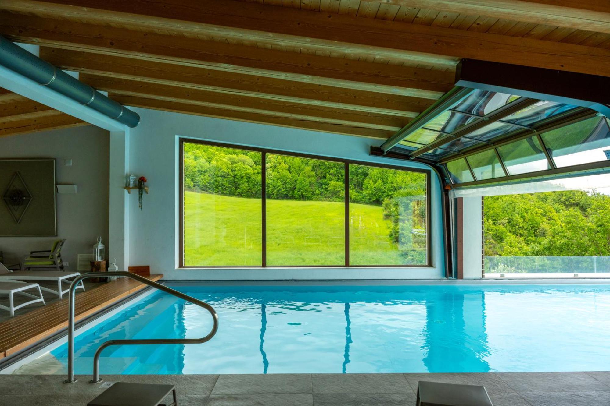 ホテル Aura Relais ウルビーノ エクステリア 写真